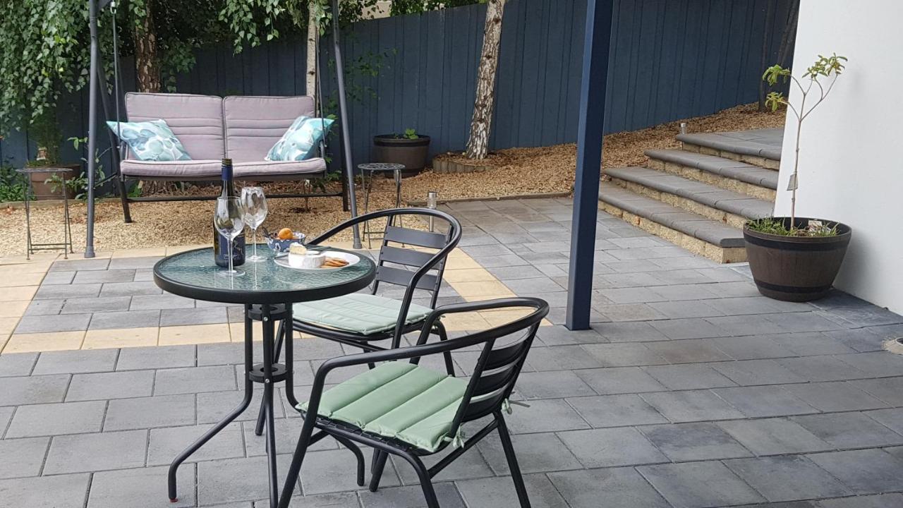 Lewi Waters Bed & Breakfast Lewisham Exterior photo